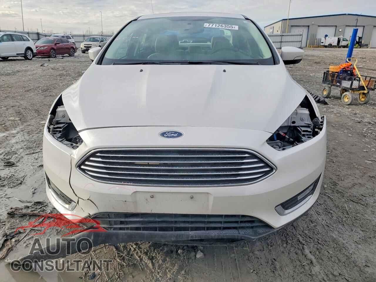 FORD FOCUS 2015 - 1FADP3J20FL228897