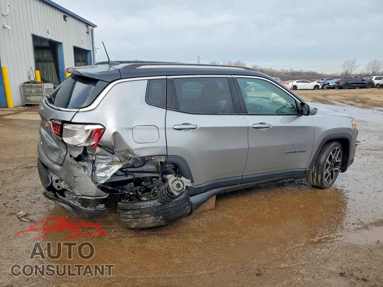 JEEP COMPASS 2018 - 3C4NJDCB0JT200310