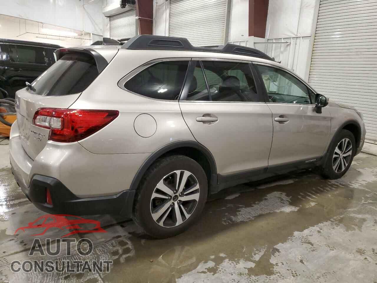 SUBARU OUTBACK 2019 - 4S4BSENC2K3319285