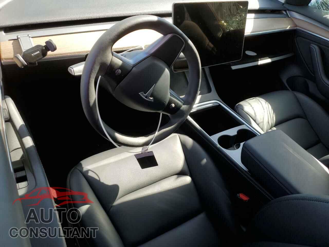 TESLA MODEL 3 2022 - 5YJ3E1EB0NF308082
