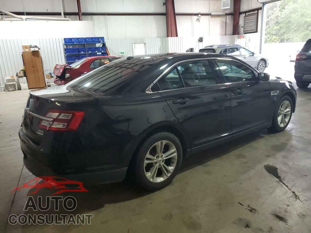 FORD TAURUS 2015 - 1FAHP2E84FG189945