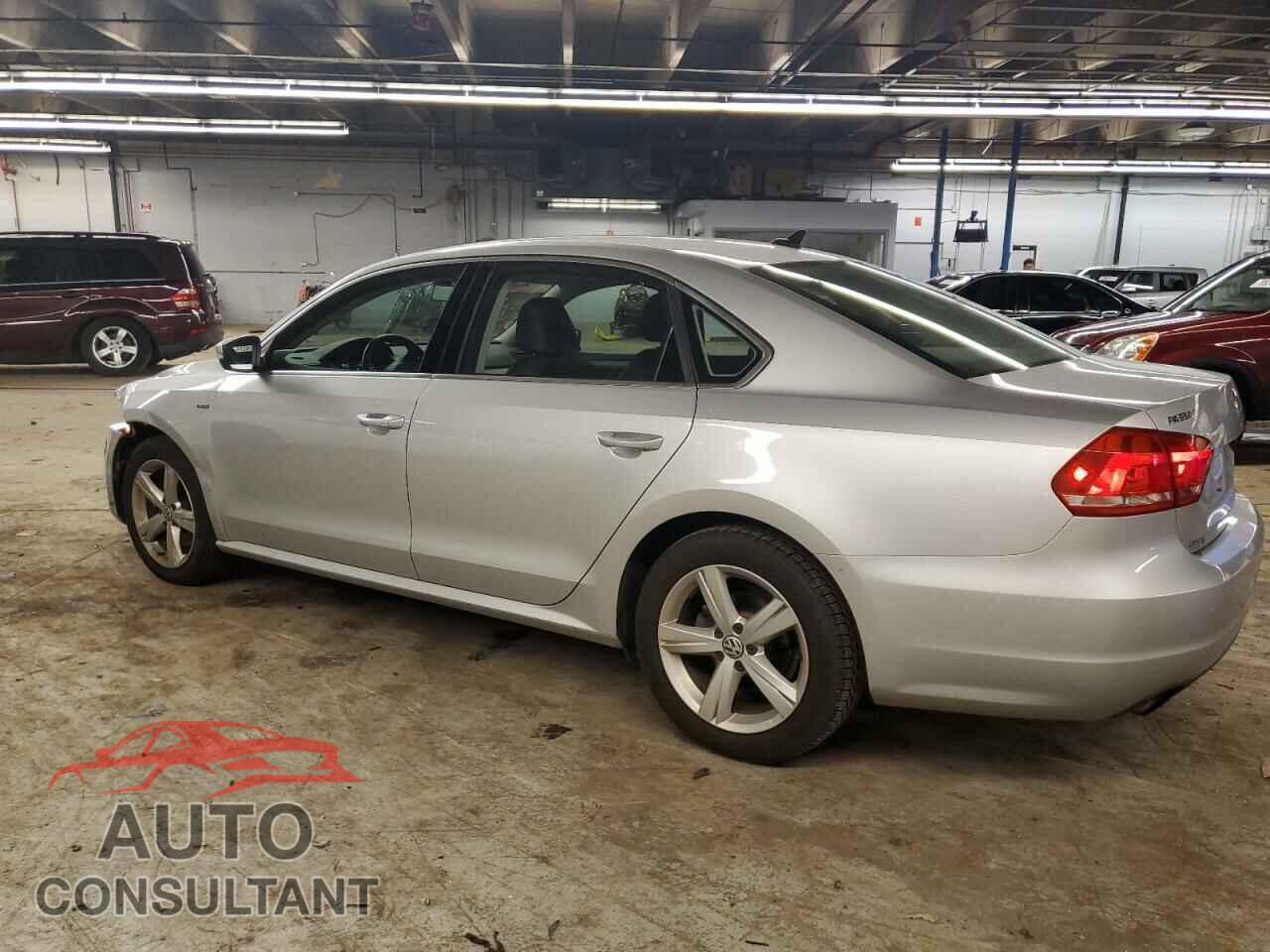 VOLKSWAGEN PASSAT 2015 - 1VWAT7A33FC110963