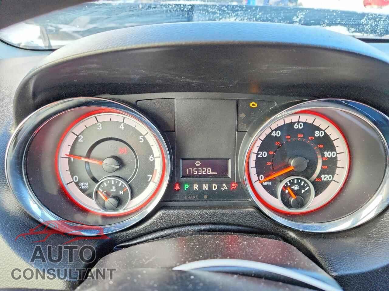 DODGE CARAVAN 2013 - 2C4RDGCG0DR566975