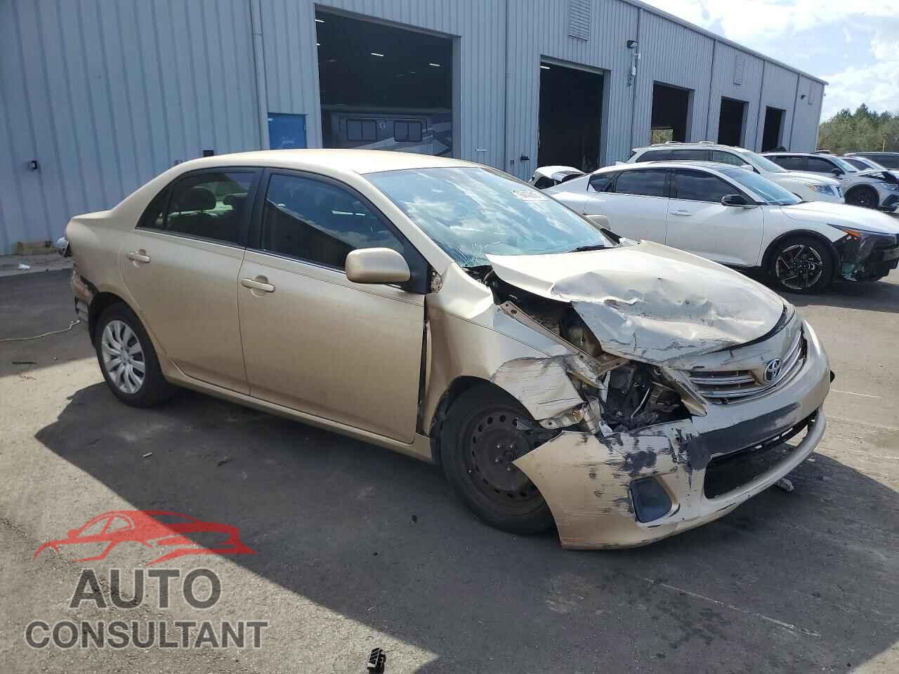 TOYOTA COROLLA 2013 - 2T1BU4EE4DC964363
