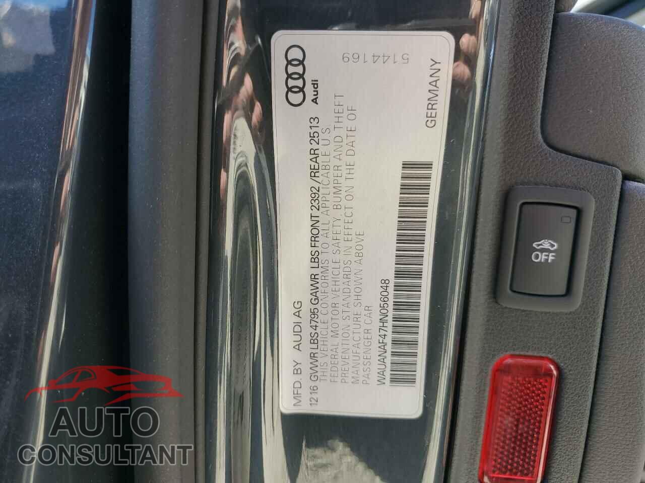 AUDI A4 2017 - WAUANAF47HN056048