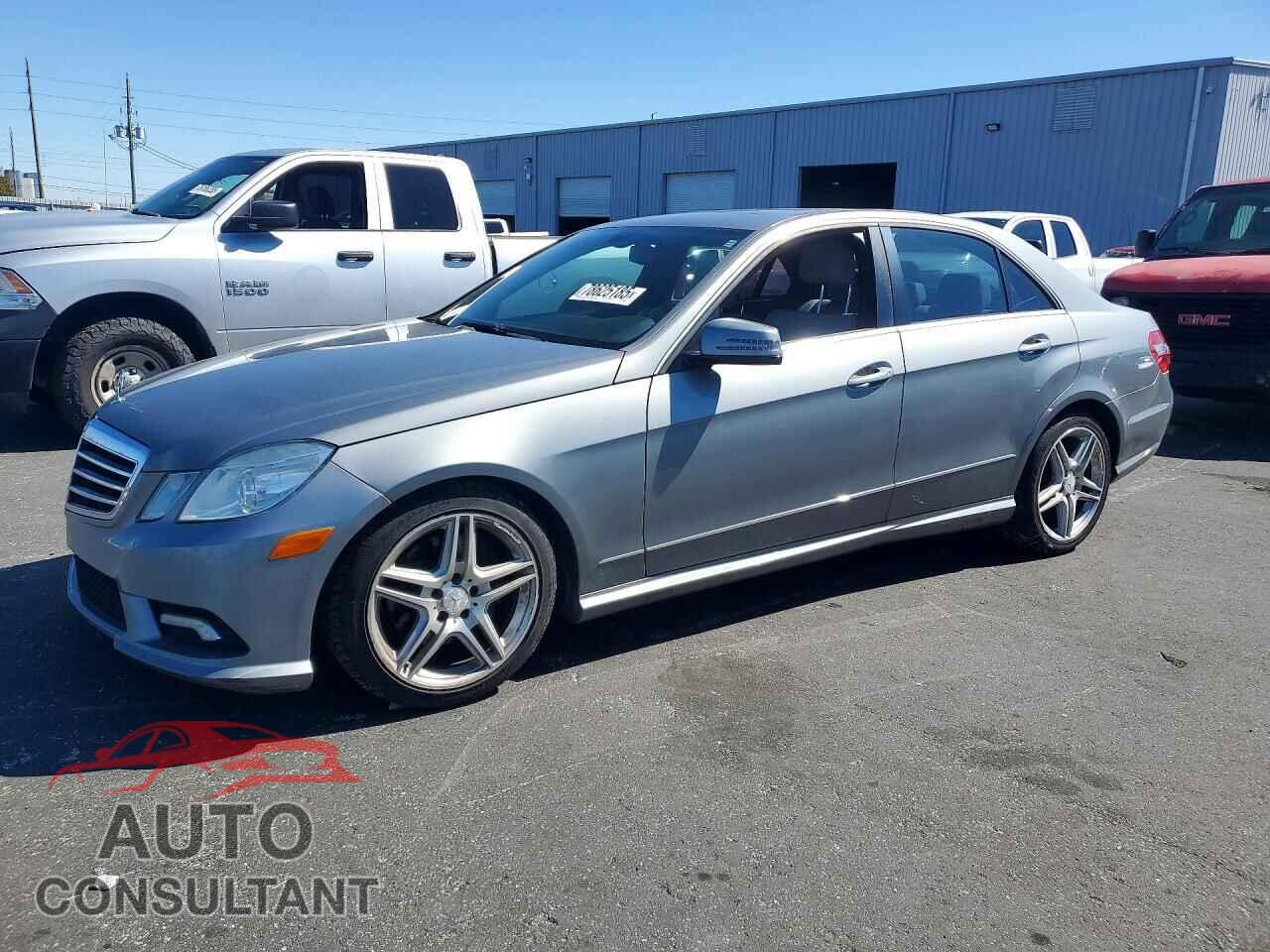 MERCEDES-BENZ E-CLASS 2011 - WDDHF5GB5BA395284