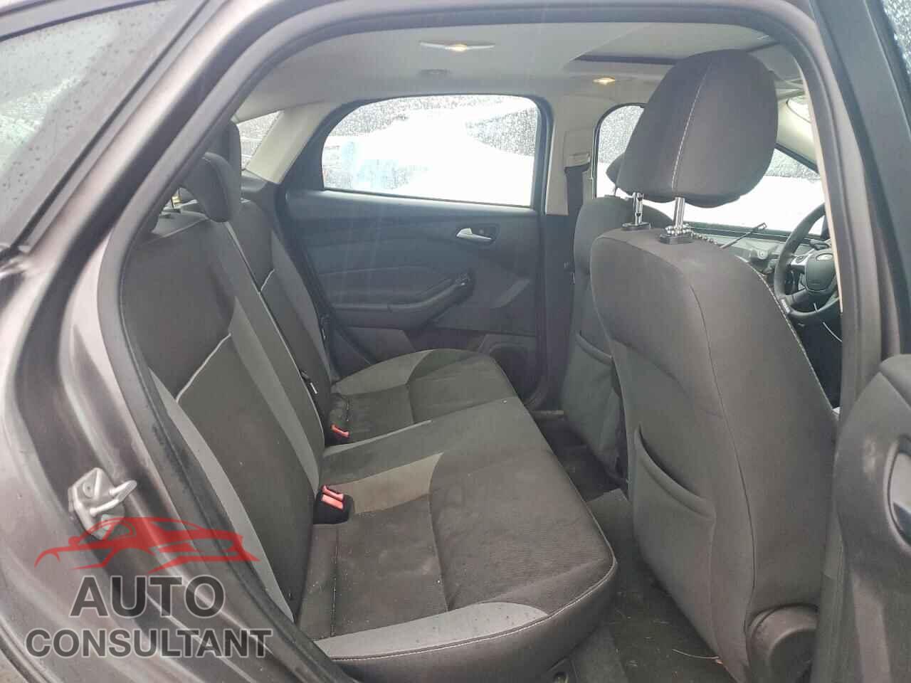 FORD FOCUS 2014 - 1FADP3F23EL319850