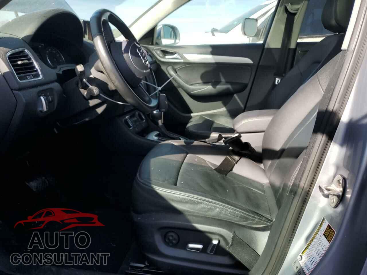 AUDI Q3 2017 - WA1BCCFS9HR014751