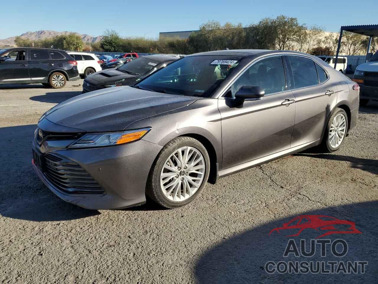 TOYOTA CAMRY 2018 - 4T1B11HKXJU151743