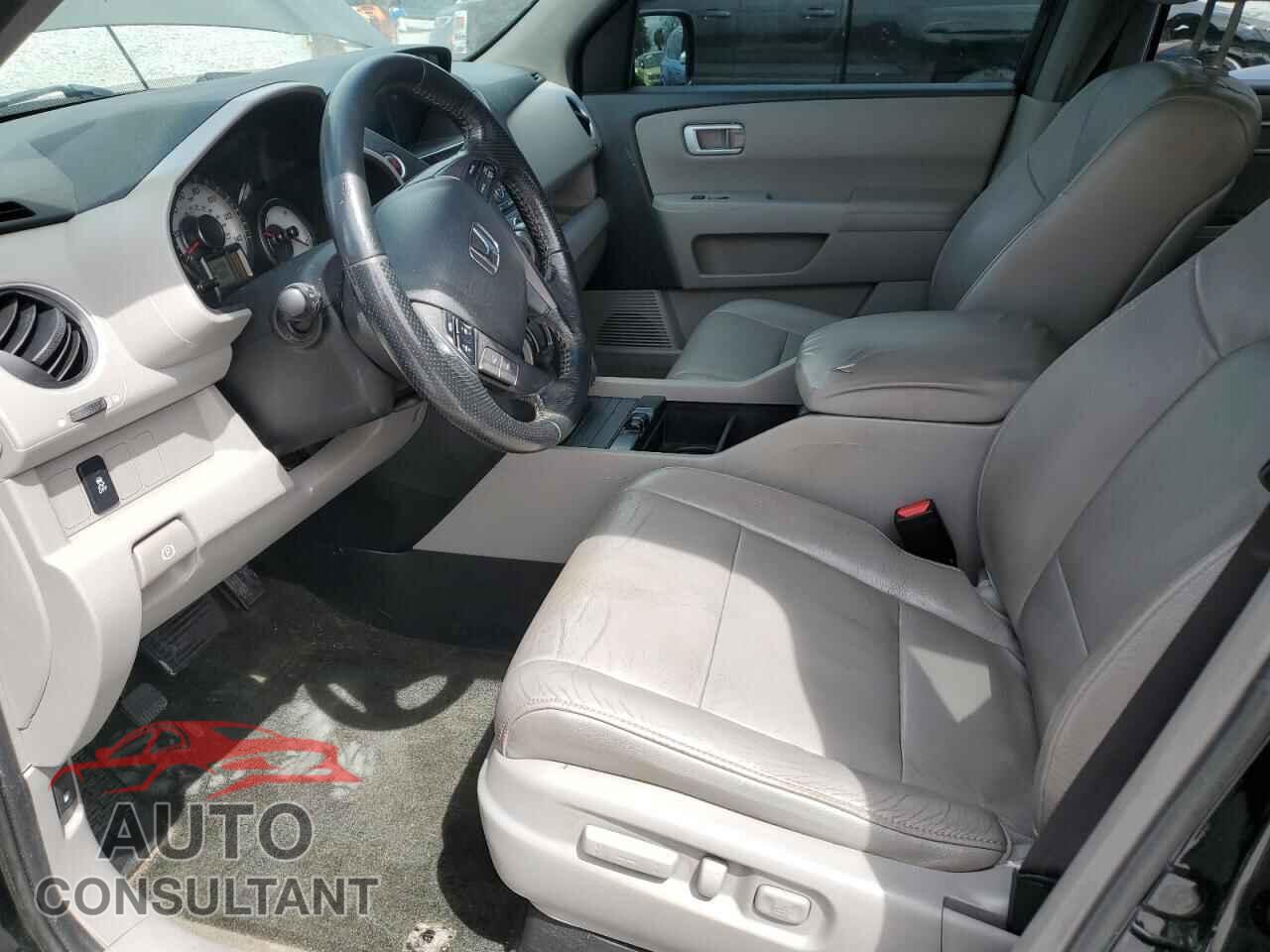 HONDA PILOT 2015 - 5FNYF3H58FB010367