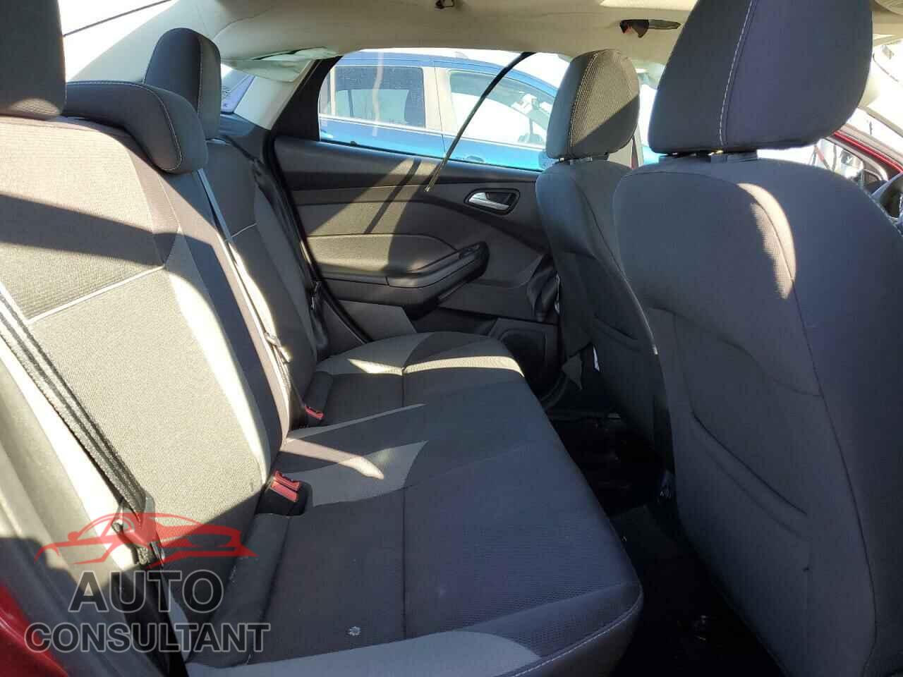 FORD FOCUS 2014 - 1FADP3F26EL405668