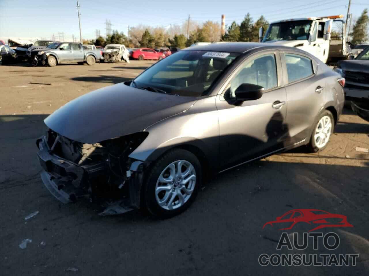 TOYOTA YARIS 2018 - 3MYDLBYV0JY303101