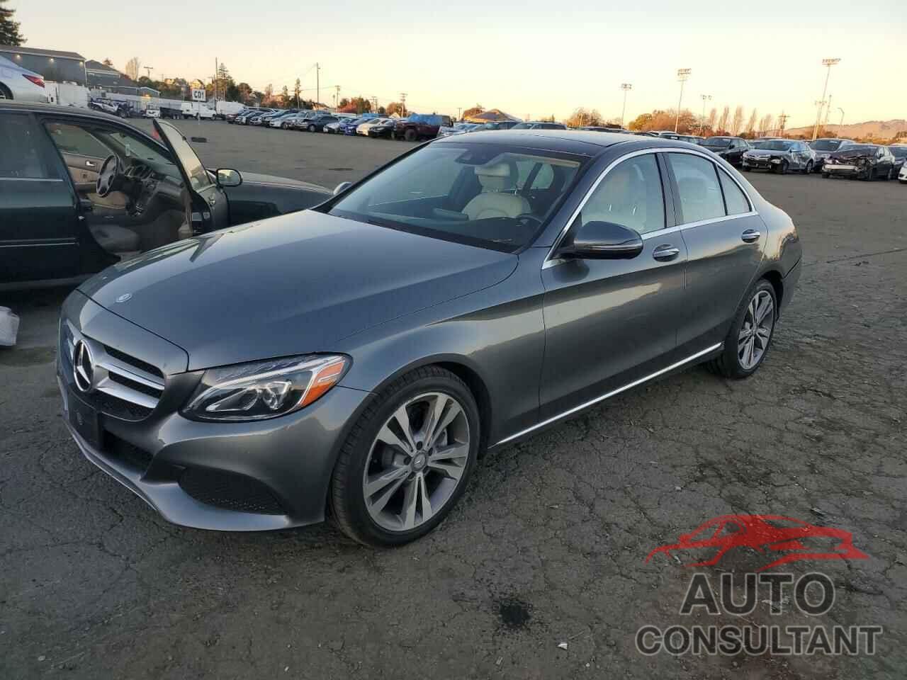 MERCEDES-BENZ C-CLASS 2017 - 55SWF4JB6HU206631