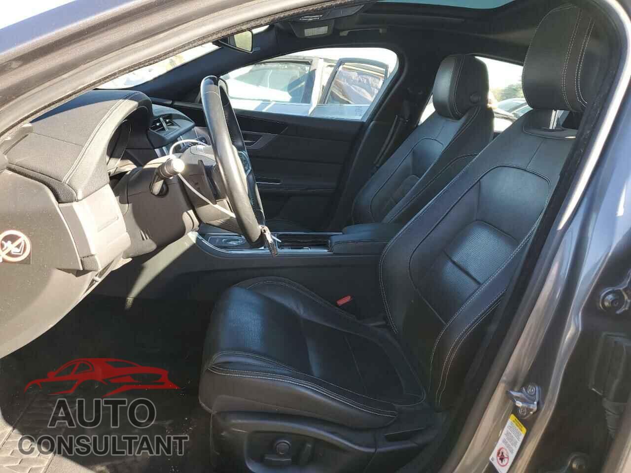 JAGUAR XF 2016 - SAJBF4BV5GCY12606
