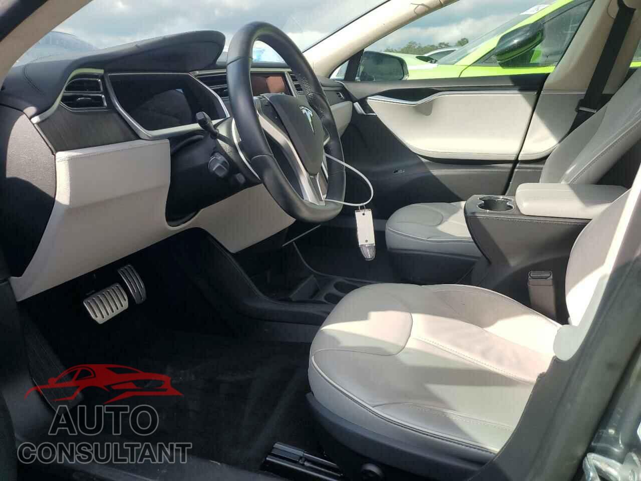TESLA MODEL S 2013 - 5YJSA1DPXDFP16575