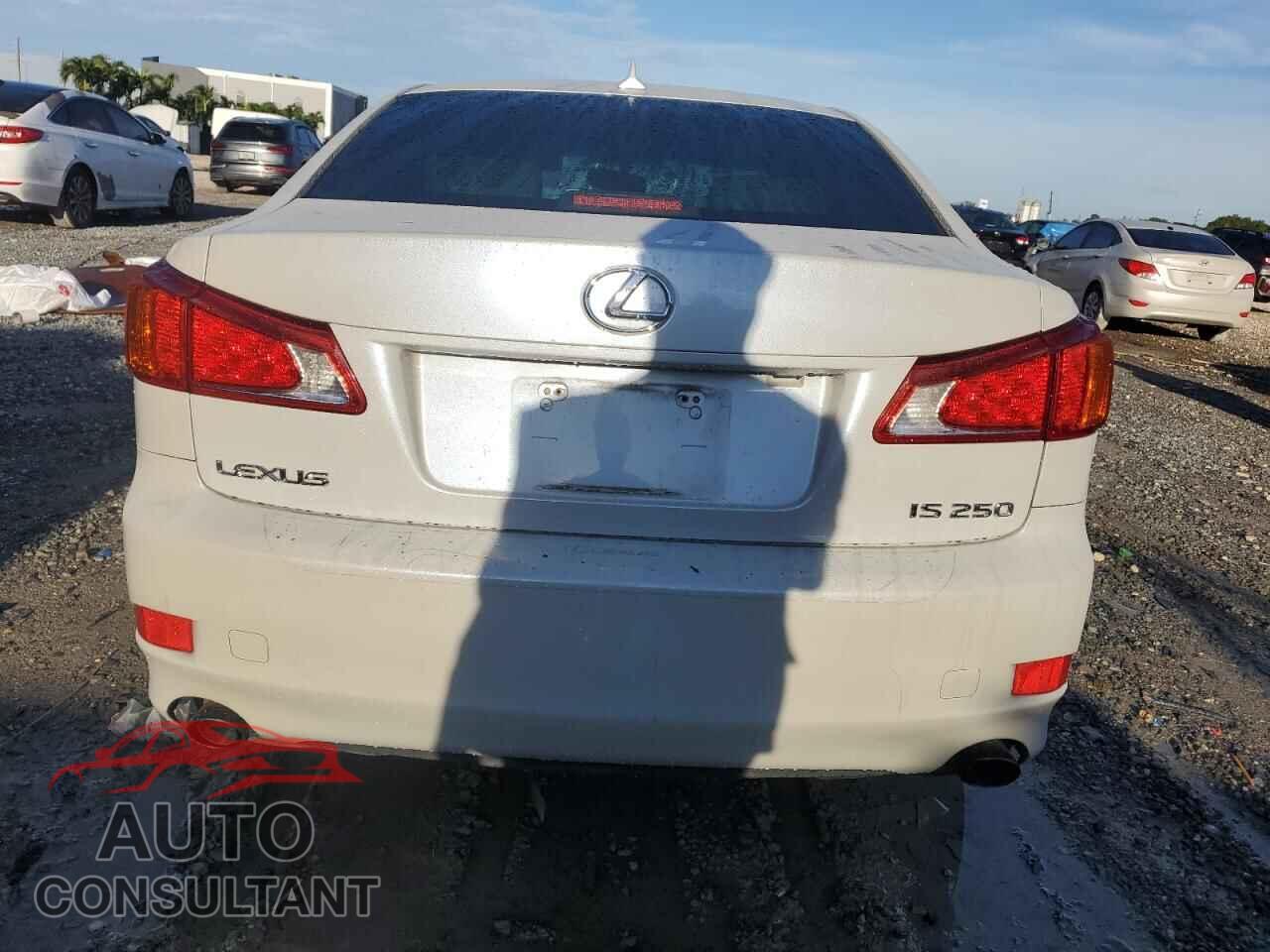 LEXUS IS 2010 - JTHBF5C28A5117085