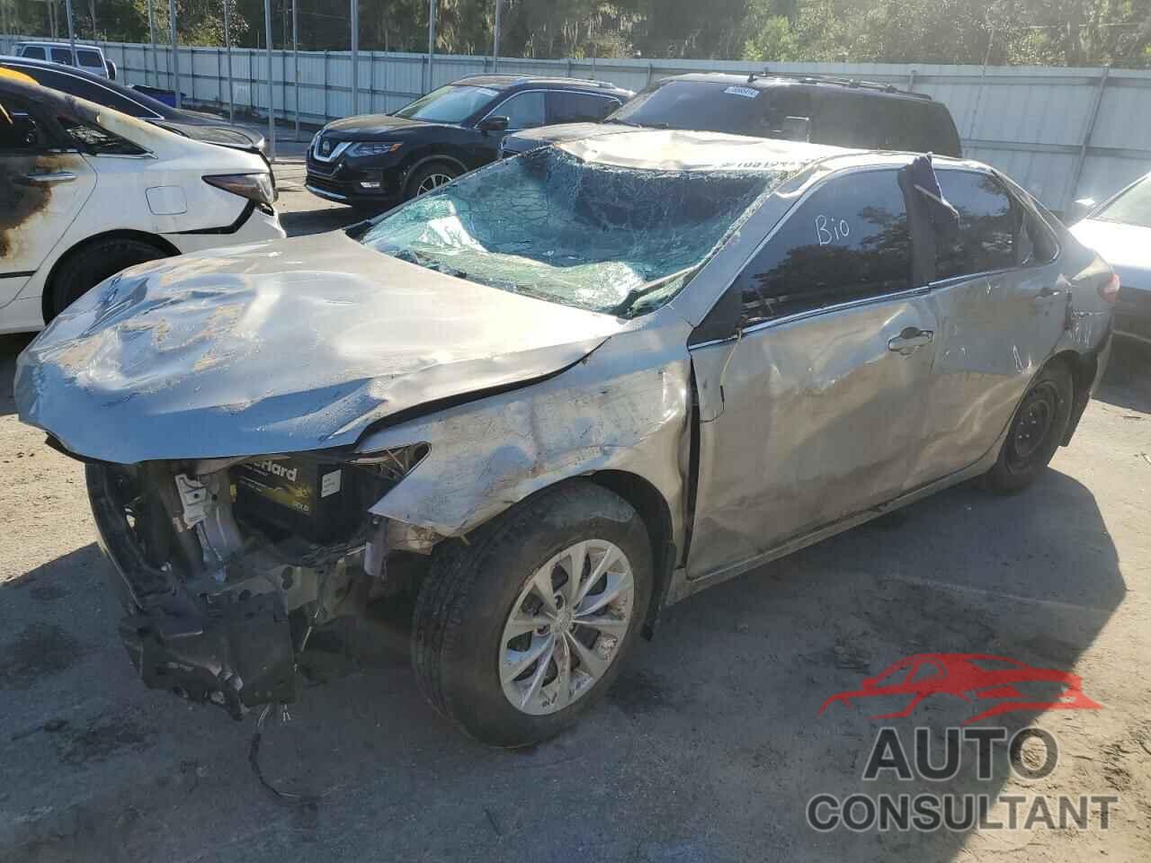 TOYOTA CAMRY 2016 - 4T4BF1FK6GR555433