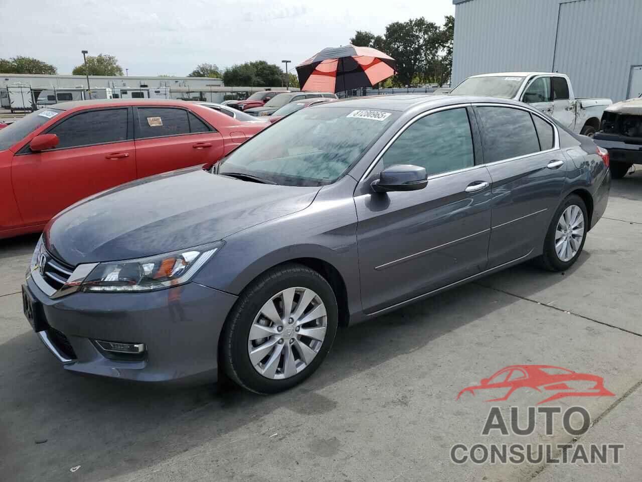 HONDA ACCORD 2013 - 1HGCR3F85DA005925