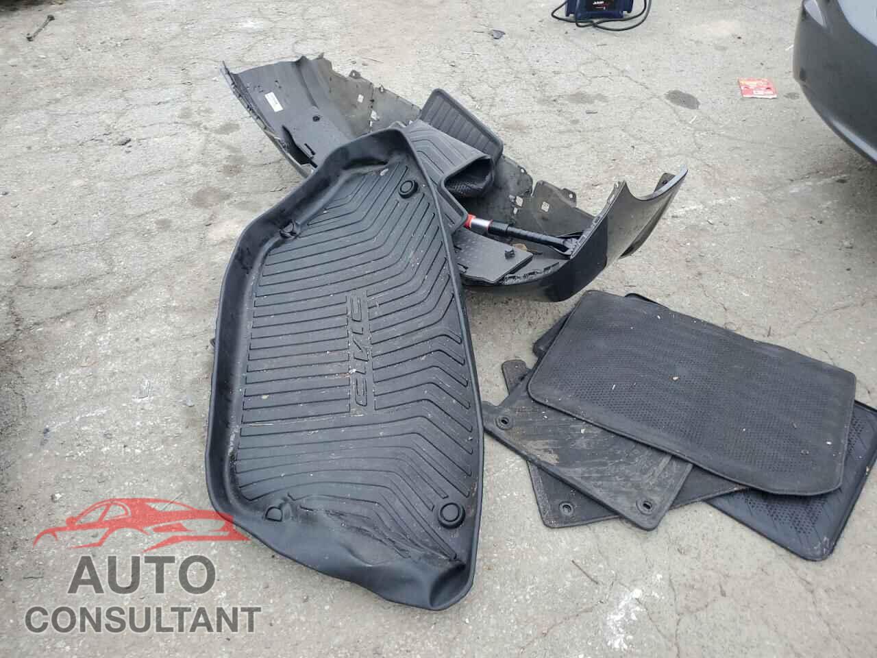 HONDA CIVIC 2012 - JHMFB4F24CS009182