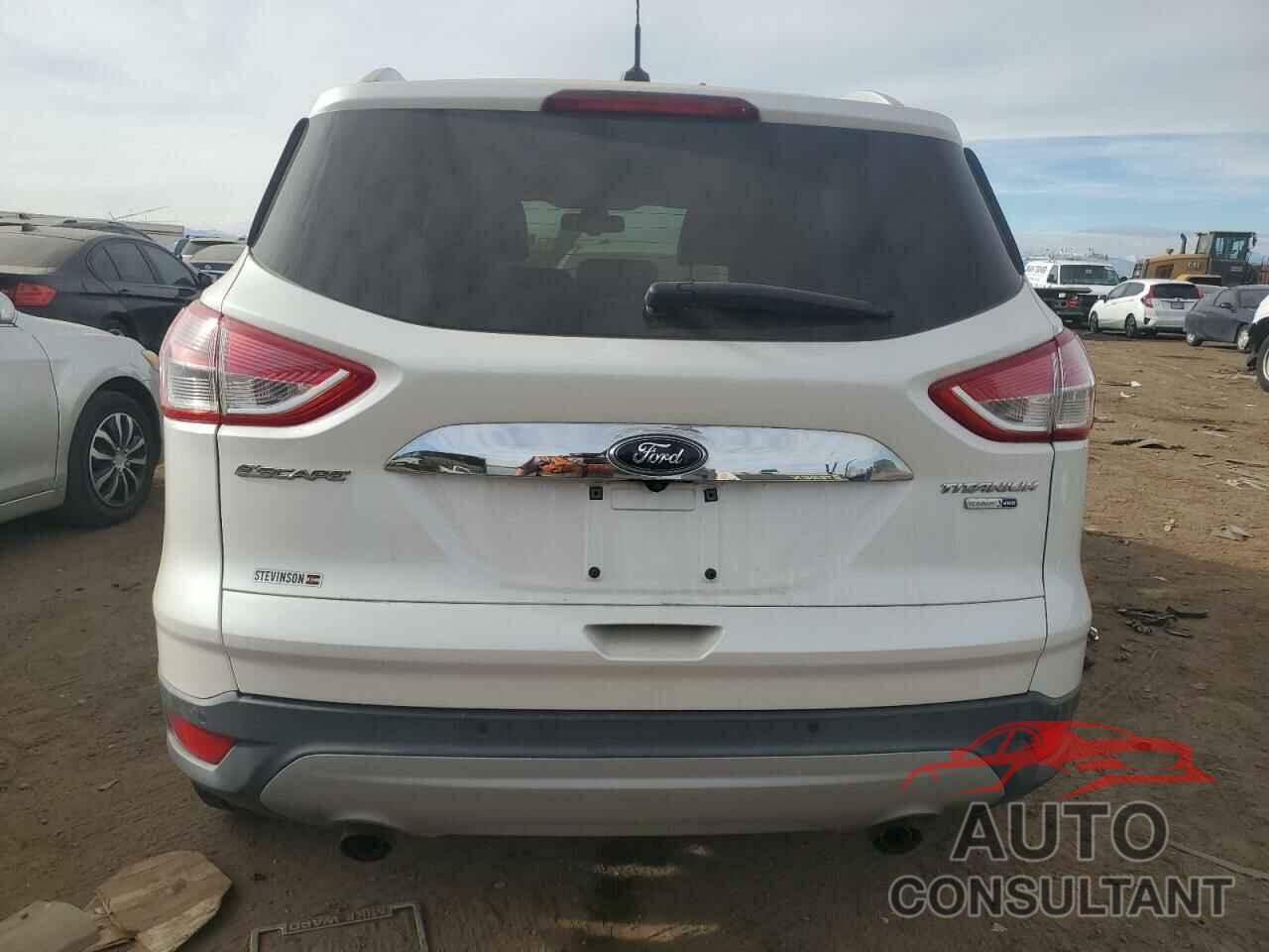 FORD ESCAPE 2016 - 1FMCU9J9XGUB37707