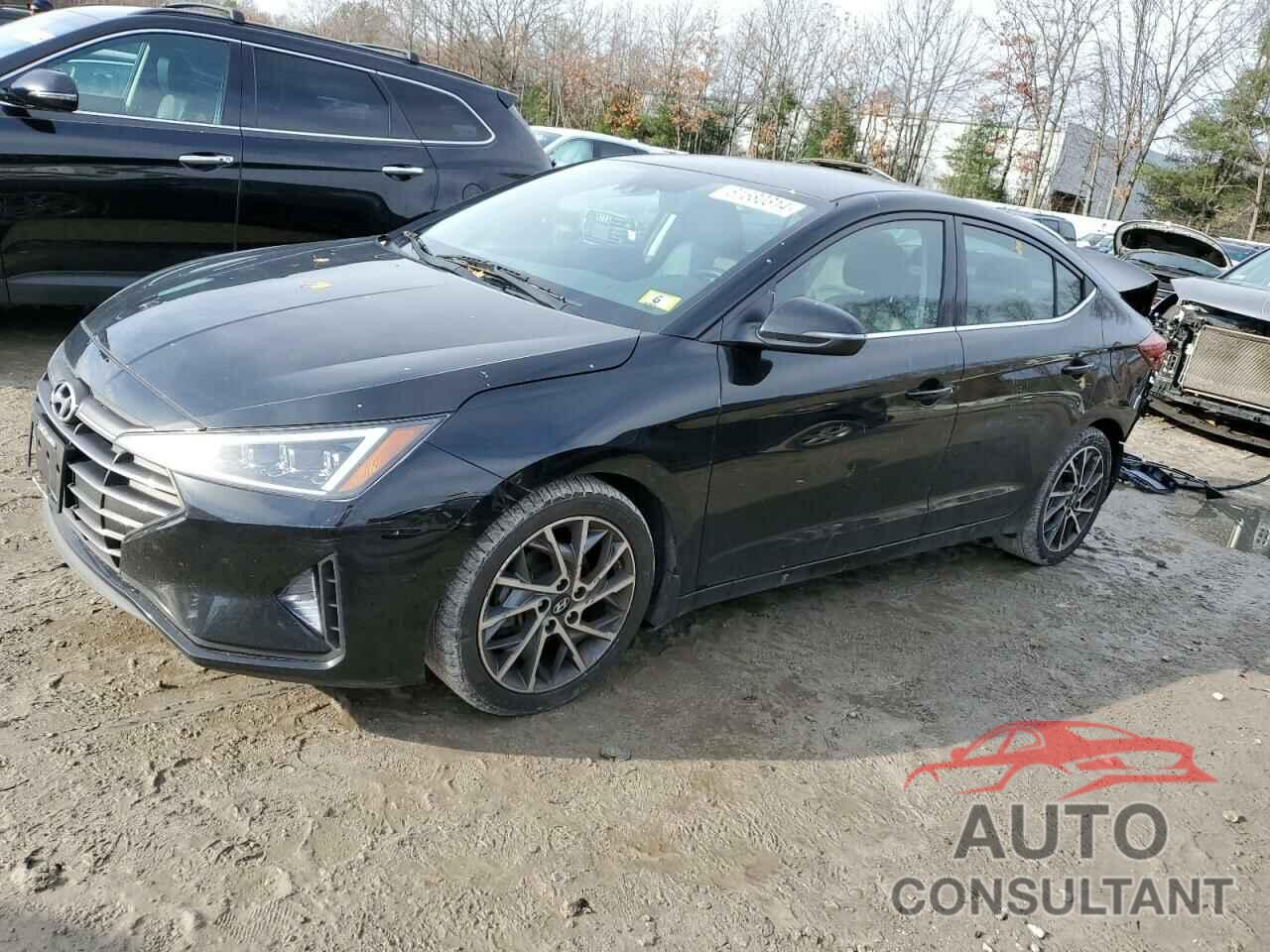 HYUNDAI ELANTRA 2019 - 5NPD84LFXKH478529