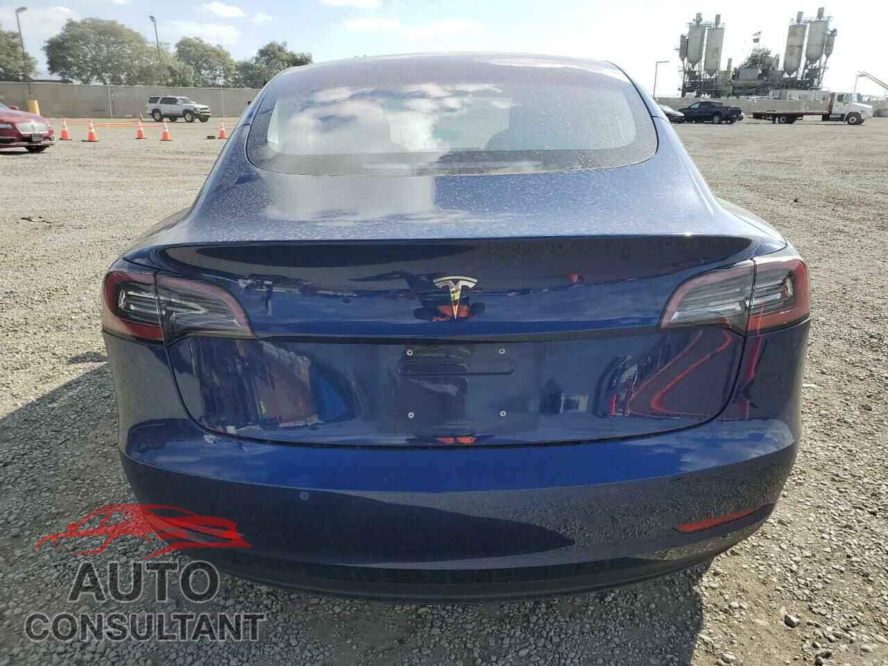 TESLA MODEL 3 2018 - 5YJ3E1EA4JF014556
