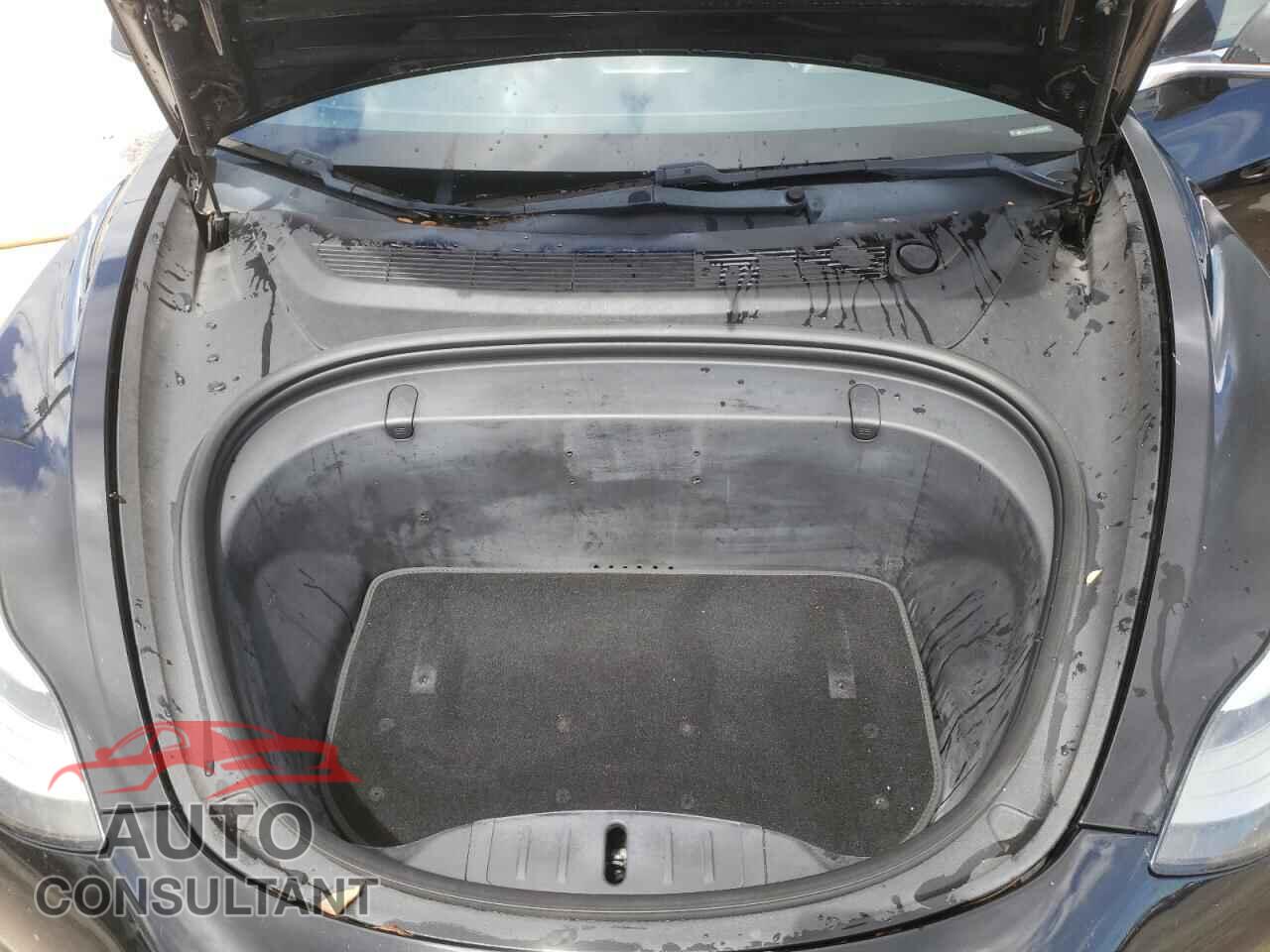 TESLA MODEL 3 2018 - 5YJ3E1EB2JF093993