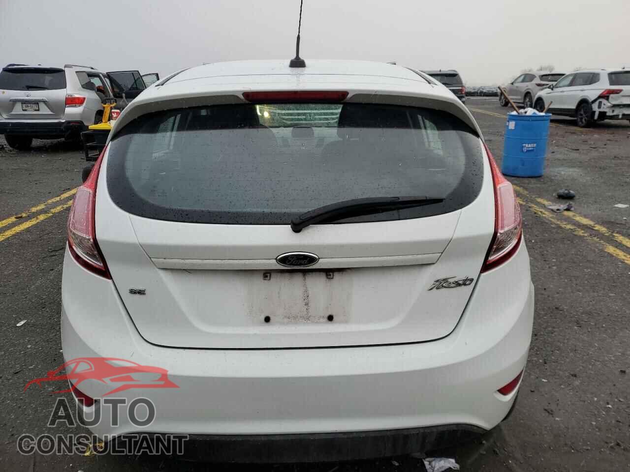 FORD FIESTA 2015 - 3FADP4EJ2FM172922