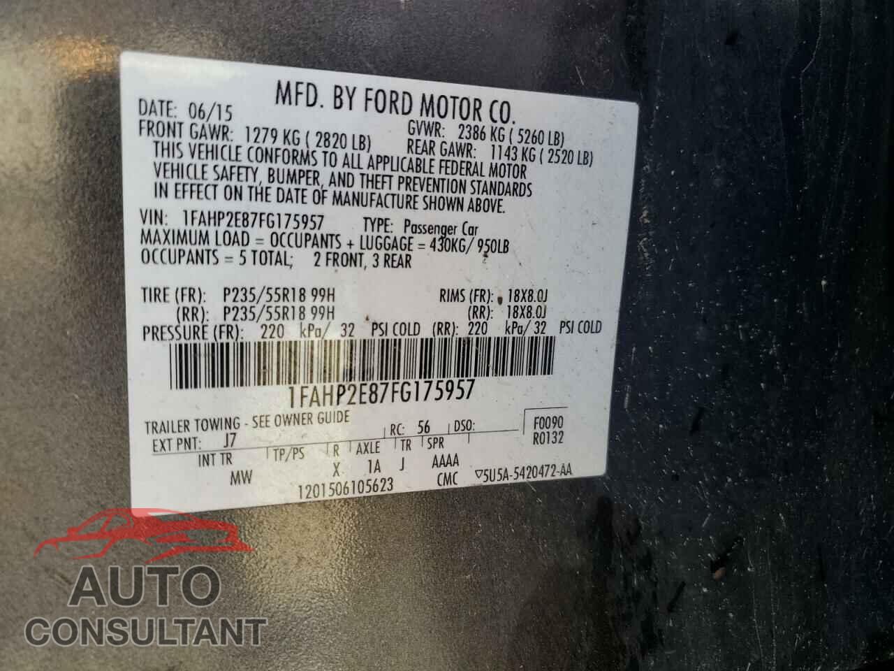 FORD TAURUS 2015 - 1FAHP2E87FG175957