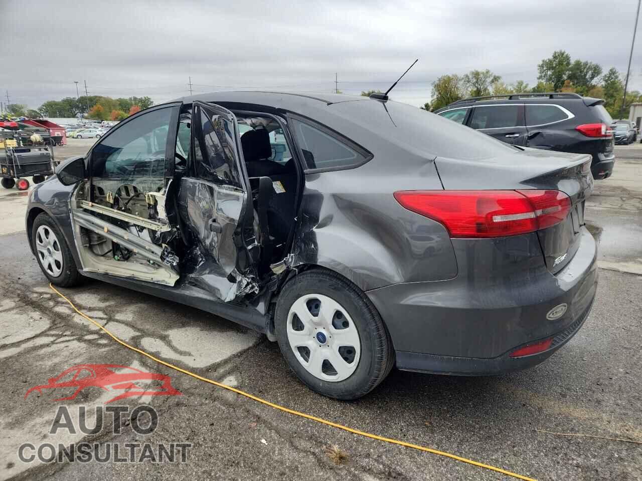 FORD FOCUS 2017 - 1FADP3E27HL206456