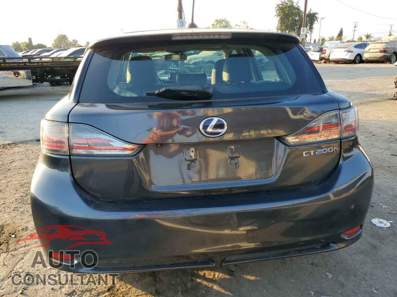 LEXUS CT 200 2011 - JTHKD5BH5B2003687