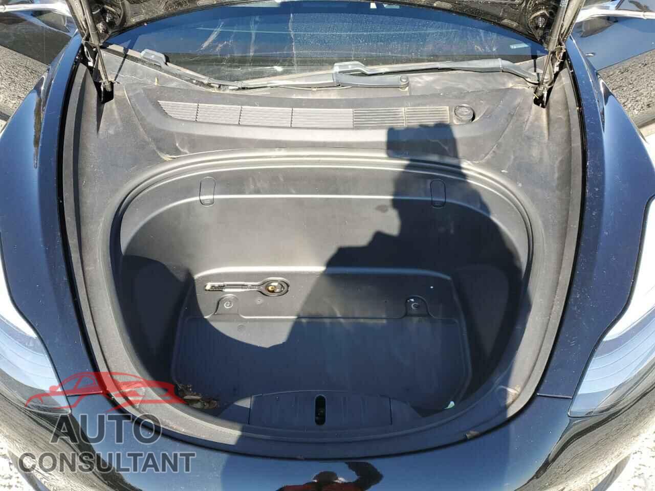 TESLA MODEL 3 2019 - 5YJ3E1EA2KF395437