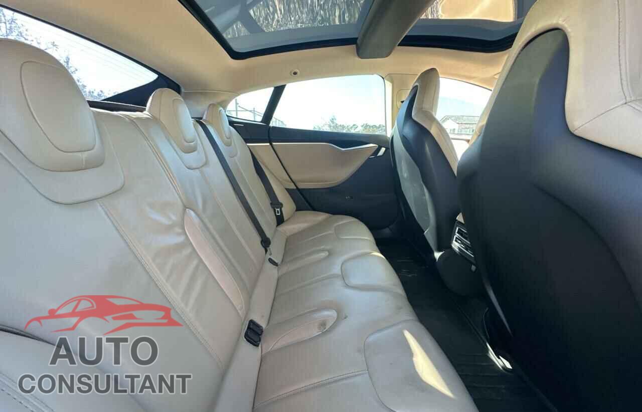 TESLA MODEL S 2013 - 5YJSA1DN4DFP11368