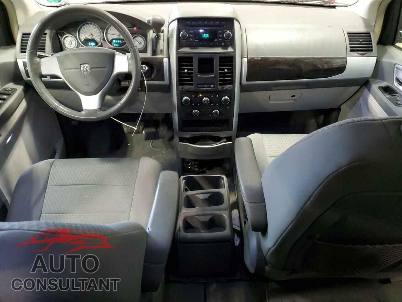 DODGE CARAVAN 2010 - 2D4RN5D14AR112366