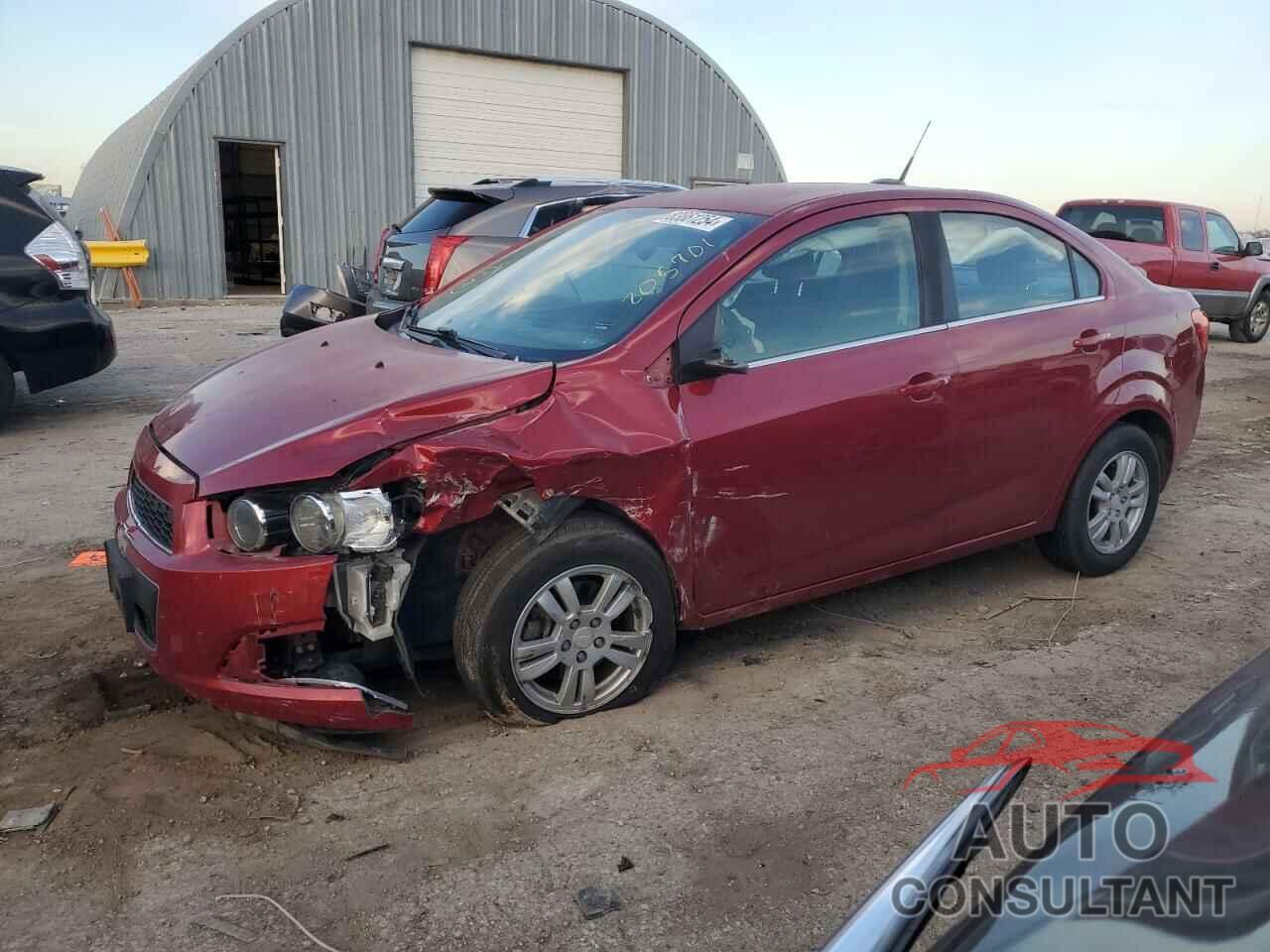 CHEVROLET SONIC 2015 - 1G1JC5SH4F4205701