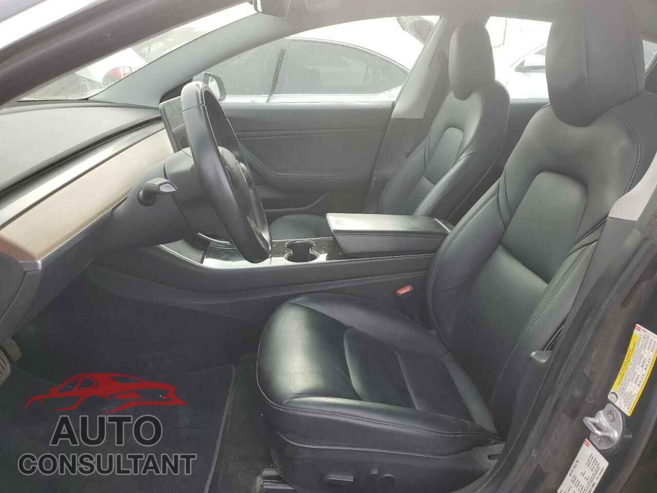 TESLA MODEL 3 2018 - 5YJ3E1EB3JF103804