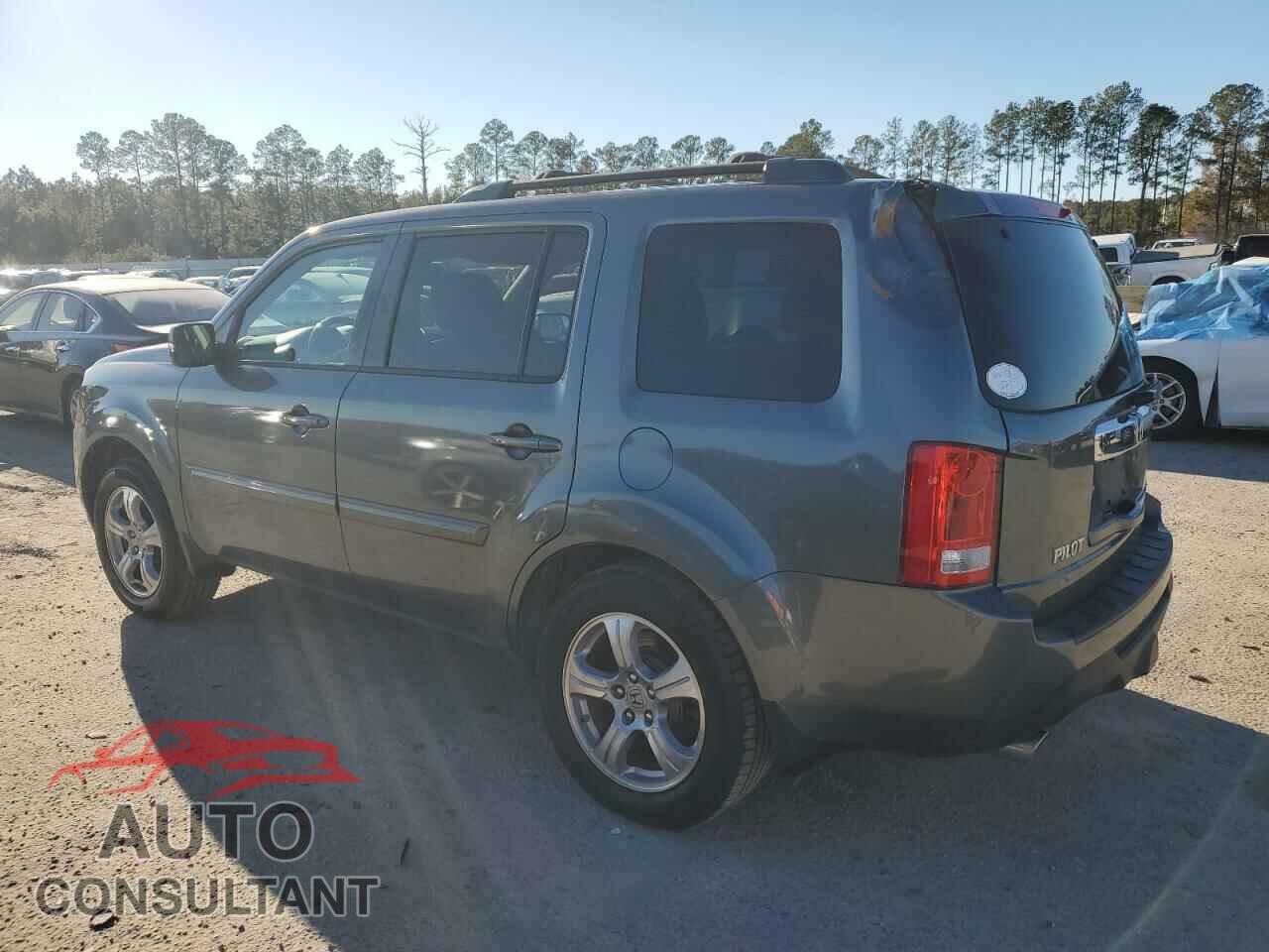HONDA PILOT 2013 - 5FNYF4H57DB014445