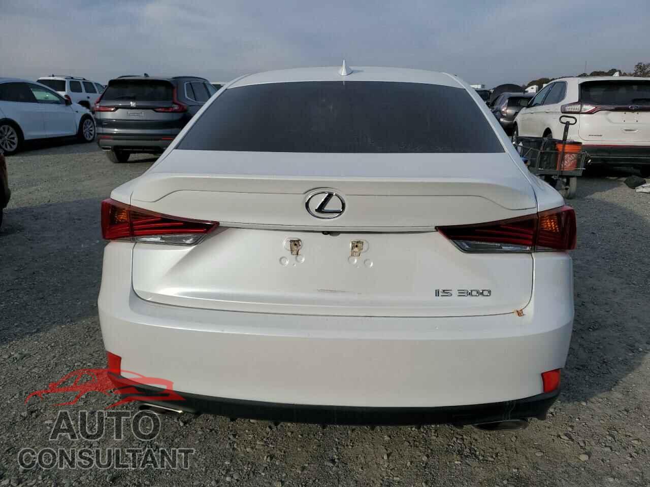 LEXUS IS 2018 - JTHBA1D24J5081529
