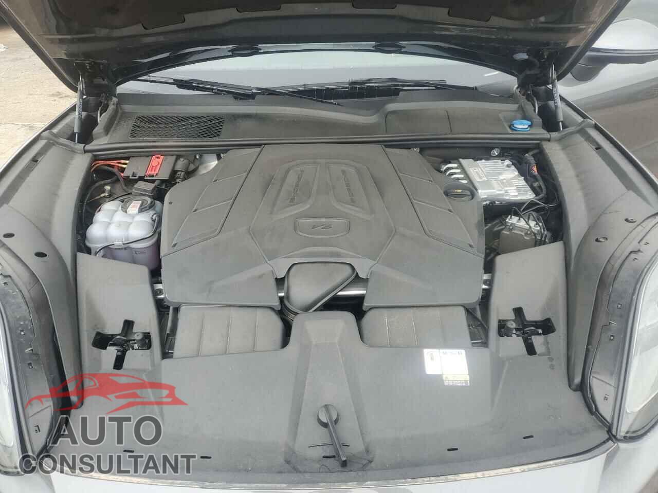 PORSCHE CAYENNE 2024 - WP1AA2AY2RDA03438