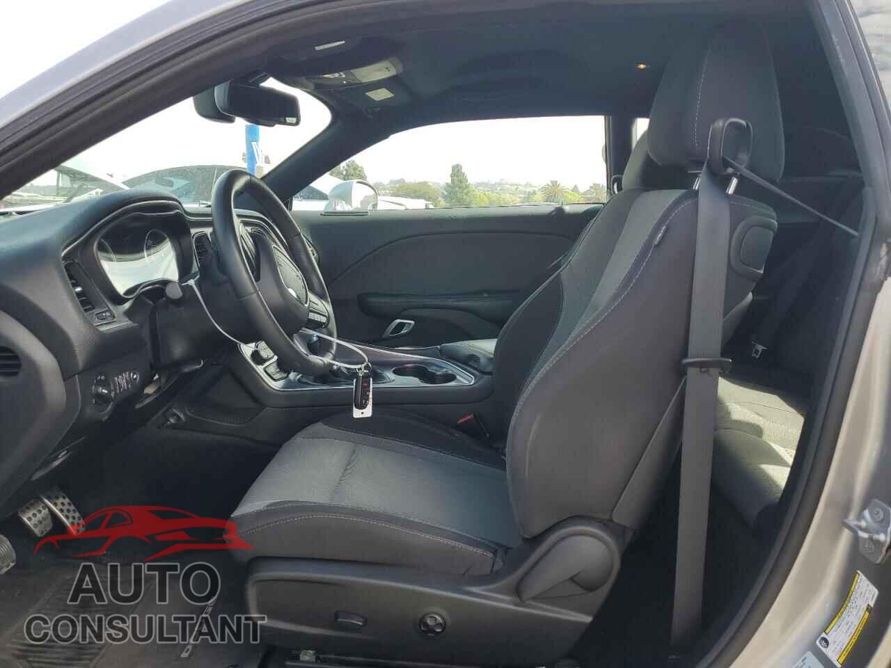 DODGE CHALLENGER 2015 - 2C3CDZAT1FH805237