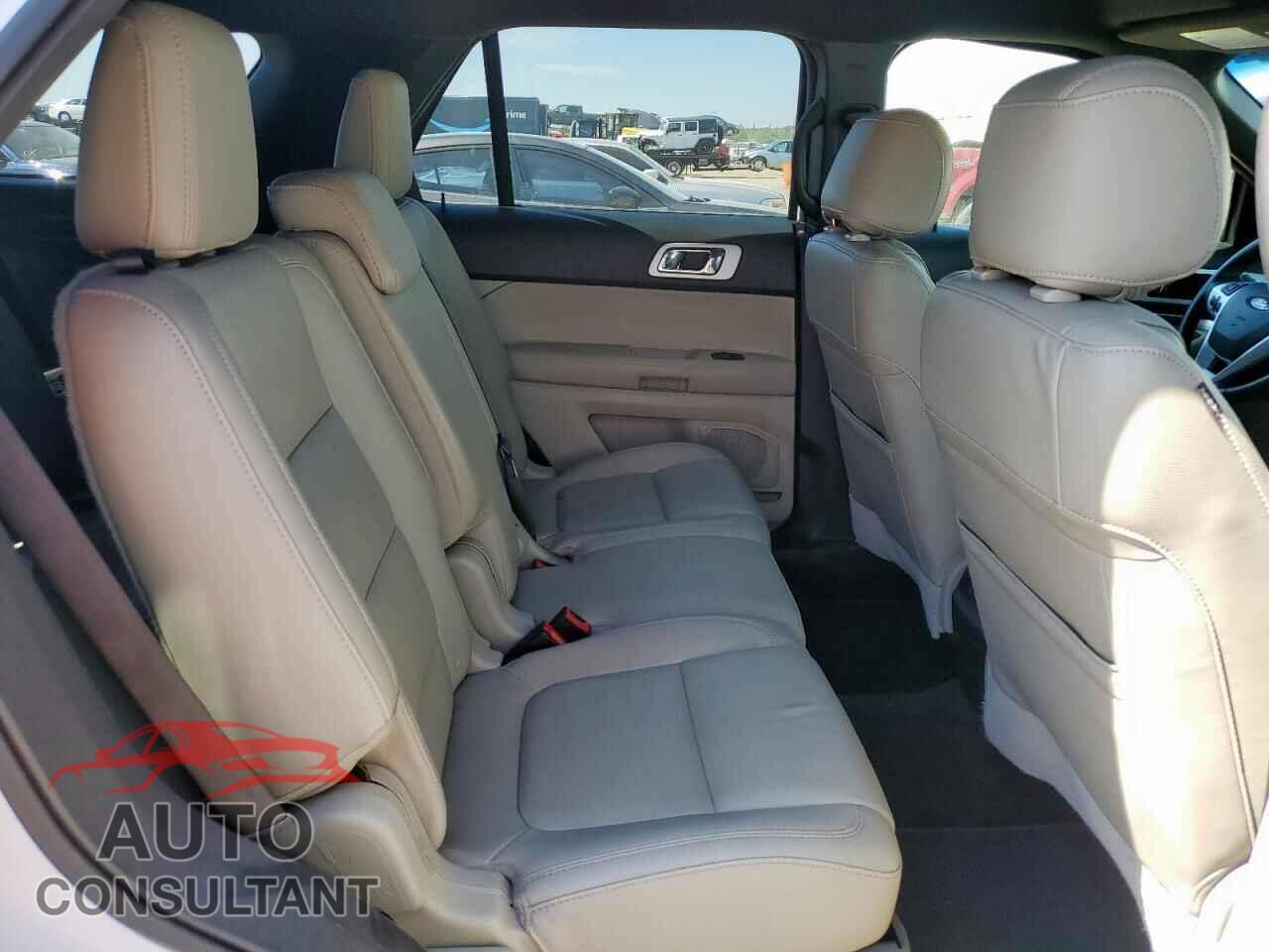 FORD EXPLORER 2015 - 1FM5K8D89FGA93255
