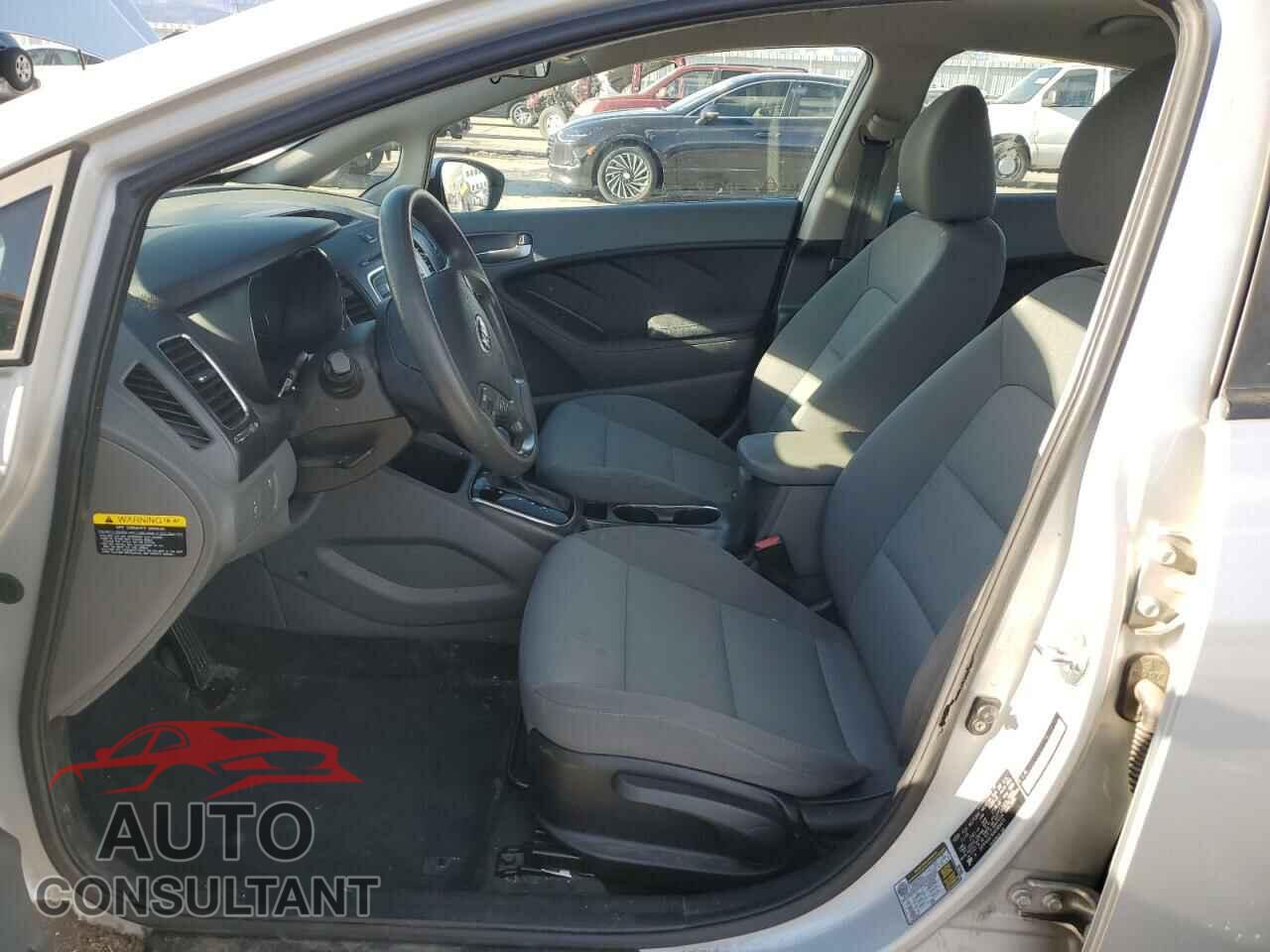 KIA FORTE 2017 - 3KPFK4A76HE089471