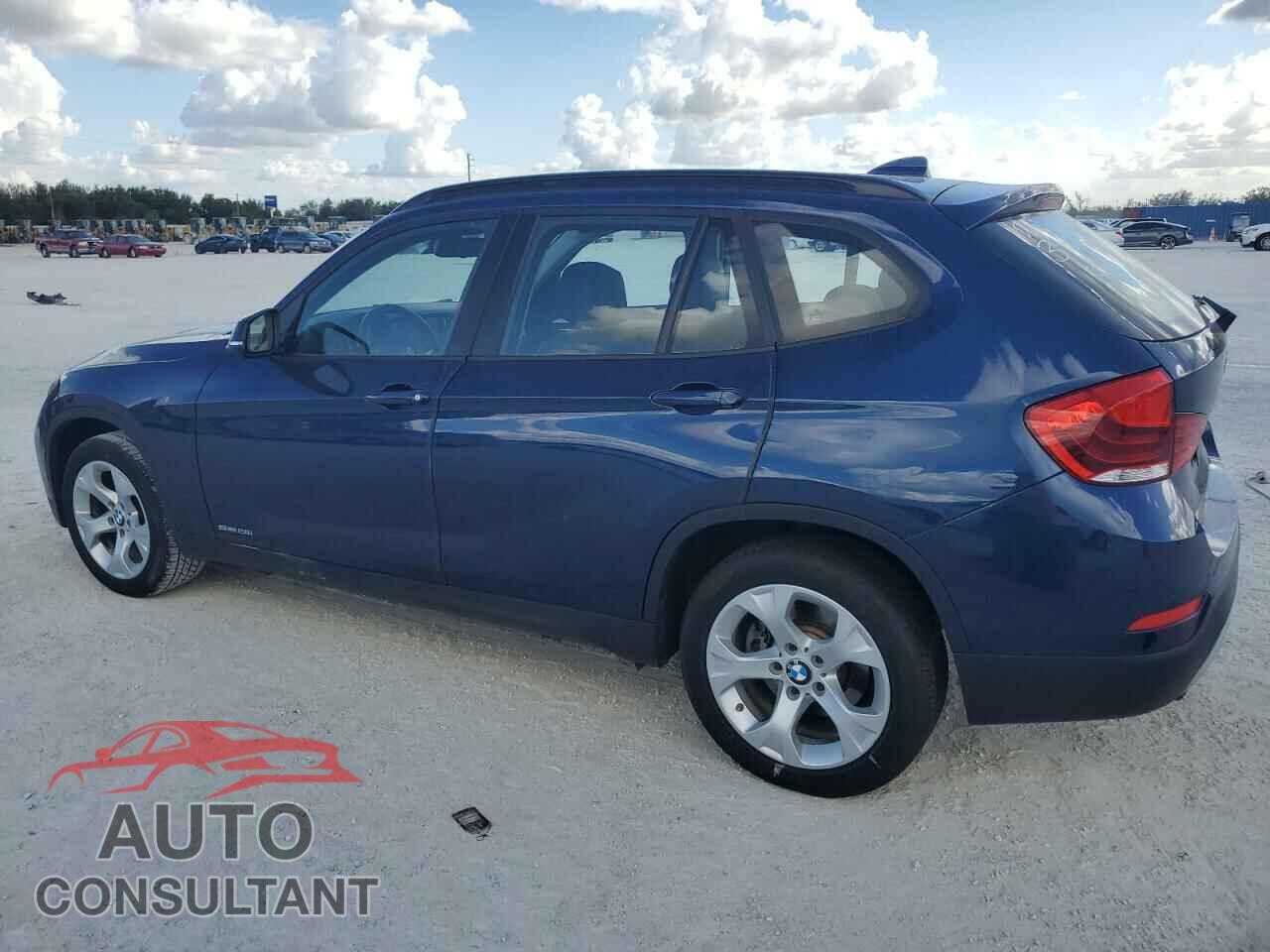 BMW X1 2015 - WBAVM1C56FV498155