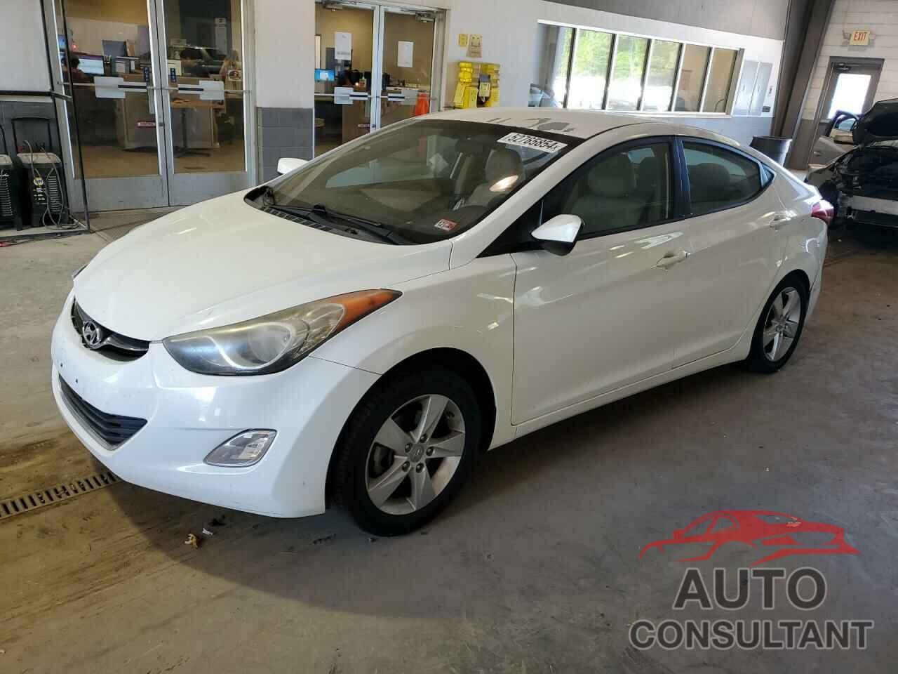 HYUNDAI ELANTRA 2013 - 5NPDH4AE7DH388932