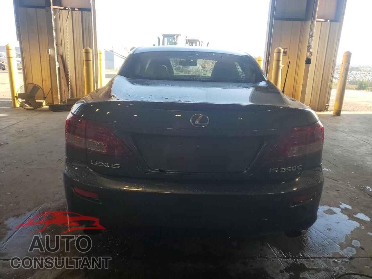 LEXUS IS 2010 - JTHFE2C29A2500196