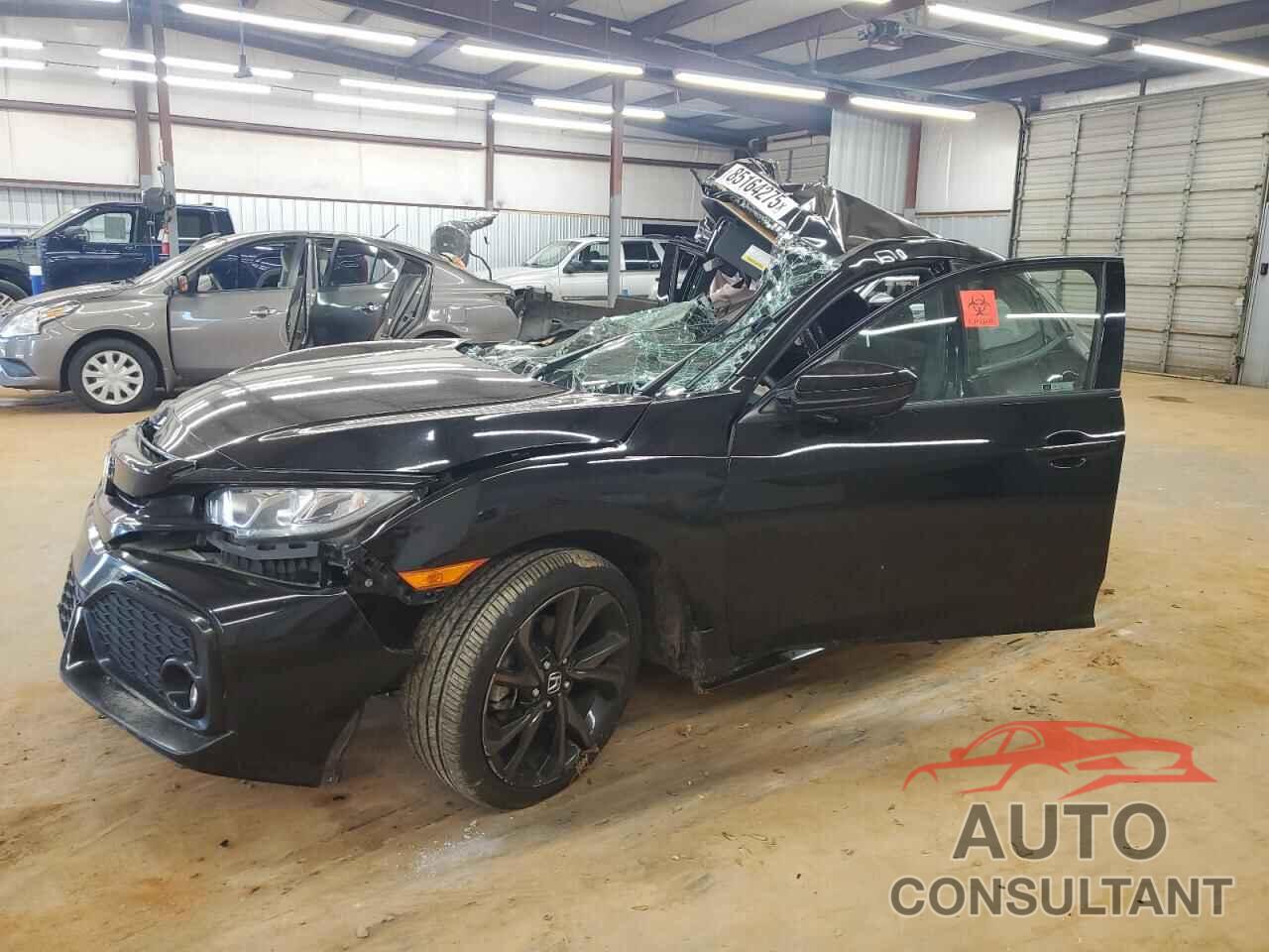 HONDA CIVIC 2018 - SHHFK7H44JU213975