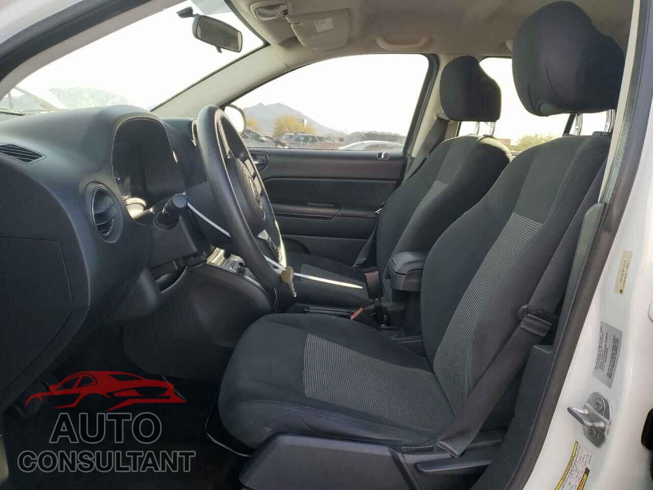JEEP COMPASS 2015 - 1C4NJCBA4FD131279
