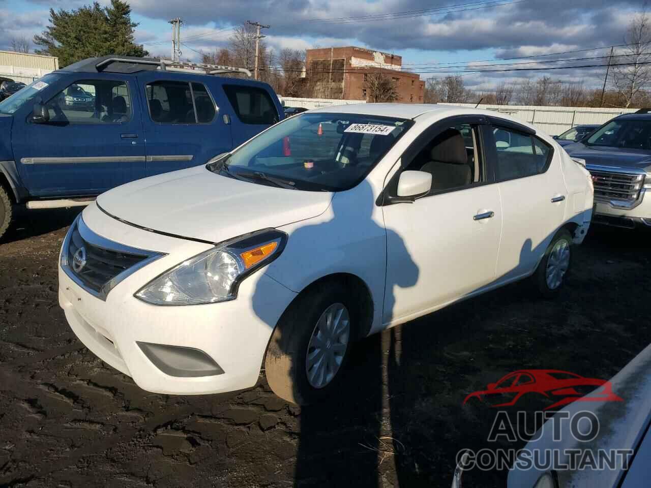NISSAN VERSA 2018 - 3N1CN7AP3JL802407
