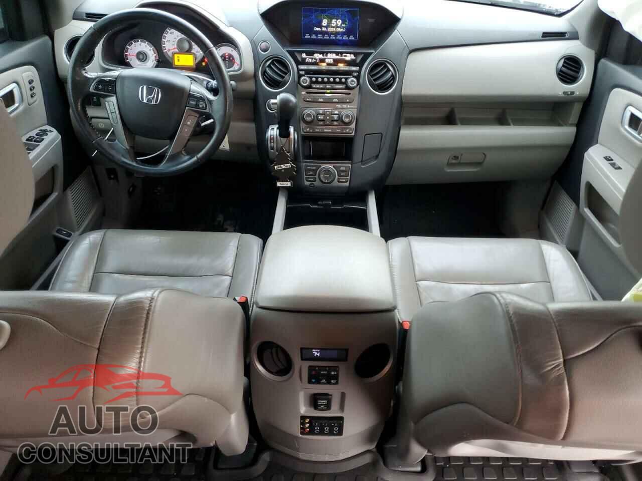 HONDA PILOT 2015 - 5FNYF4H92FB072842