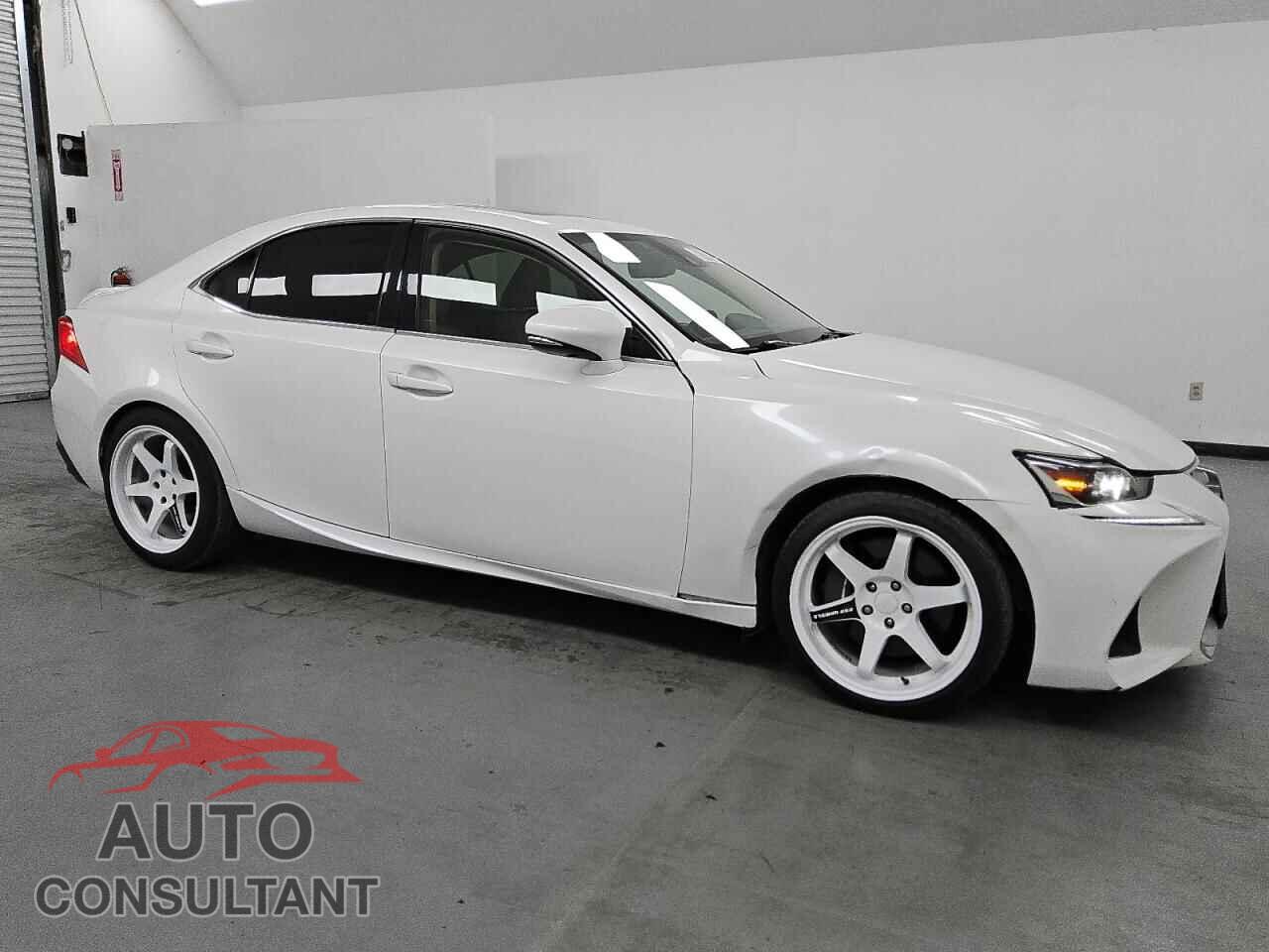 LEXUS IS 2017 - JTHBA1D27H5040869